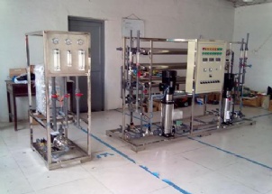 車(chē)用尿素生產(chǎn)用水設(shè)備